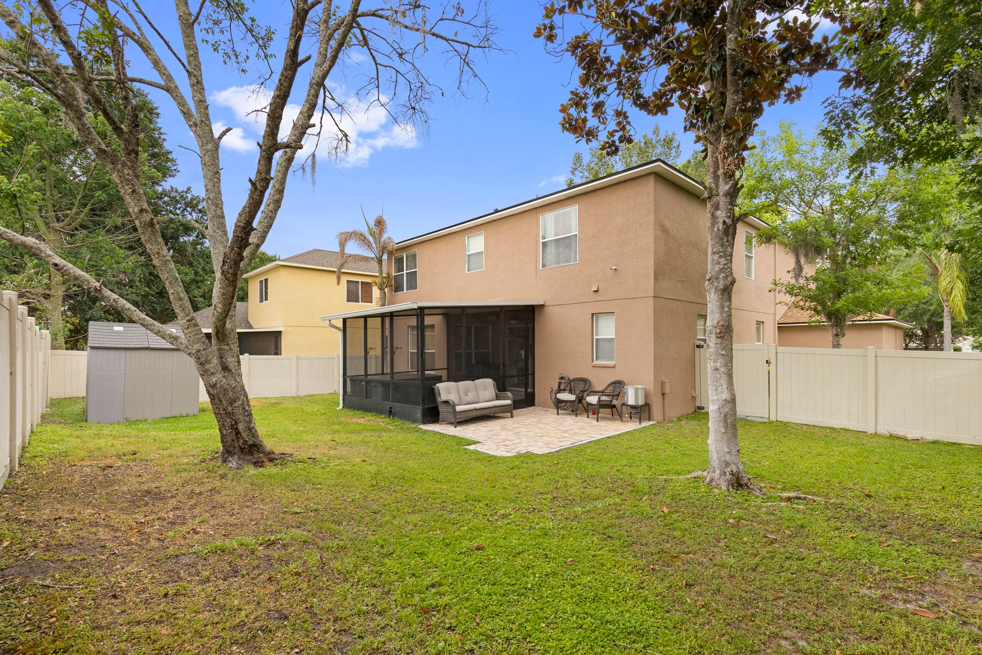 6932 GRAY CATBIRD LOOP