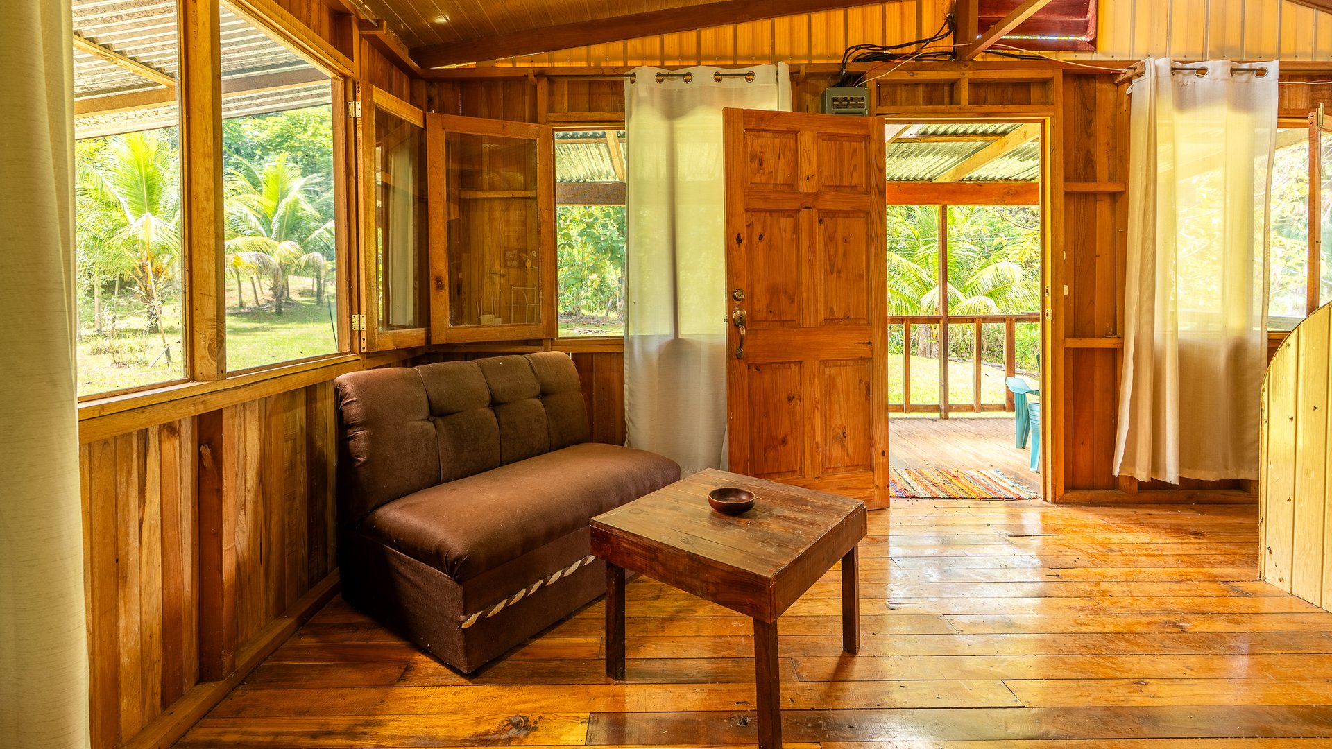 Mountain Home with Guest Cabin & Additional Building Site Near Nauyaca Waterfalls