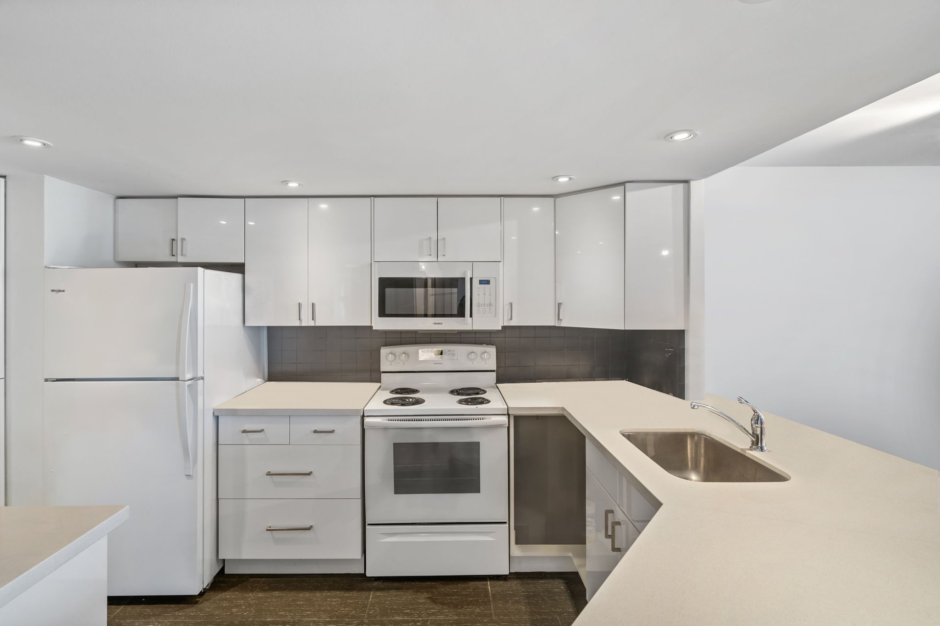 SOLD: Stunning Rare Penthouse Suite