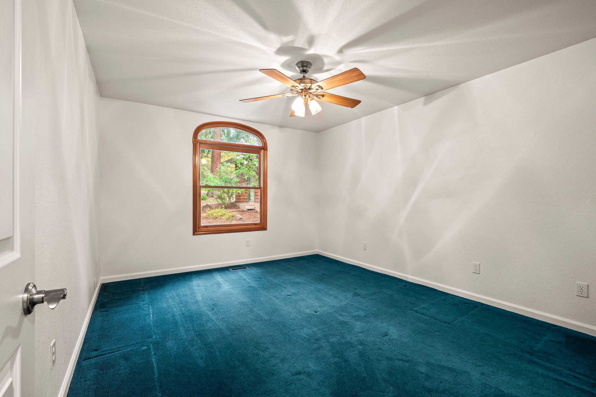 7481 Slug Gulch Rd