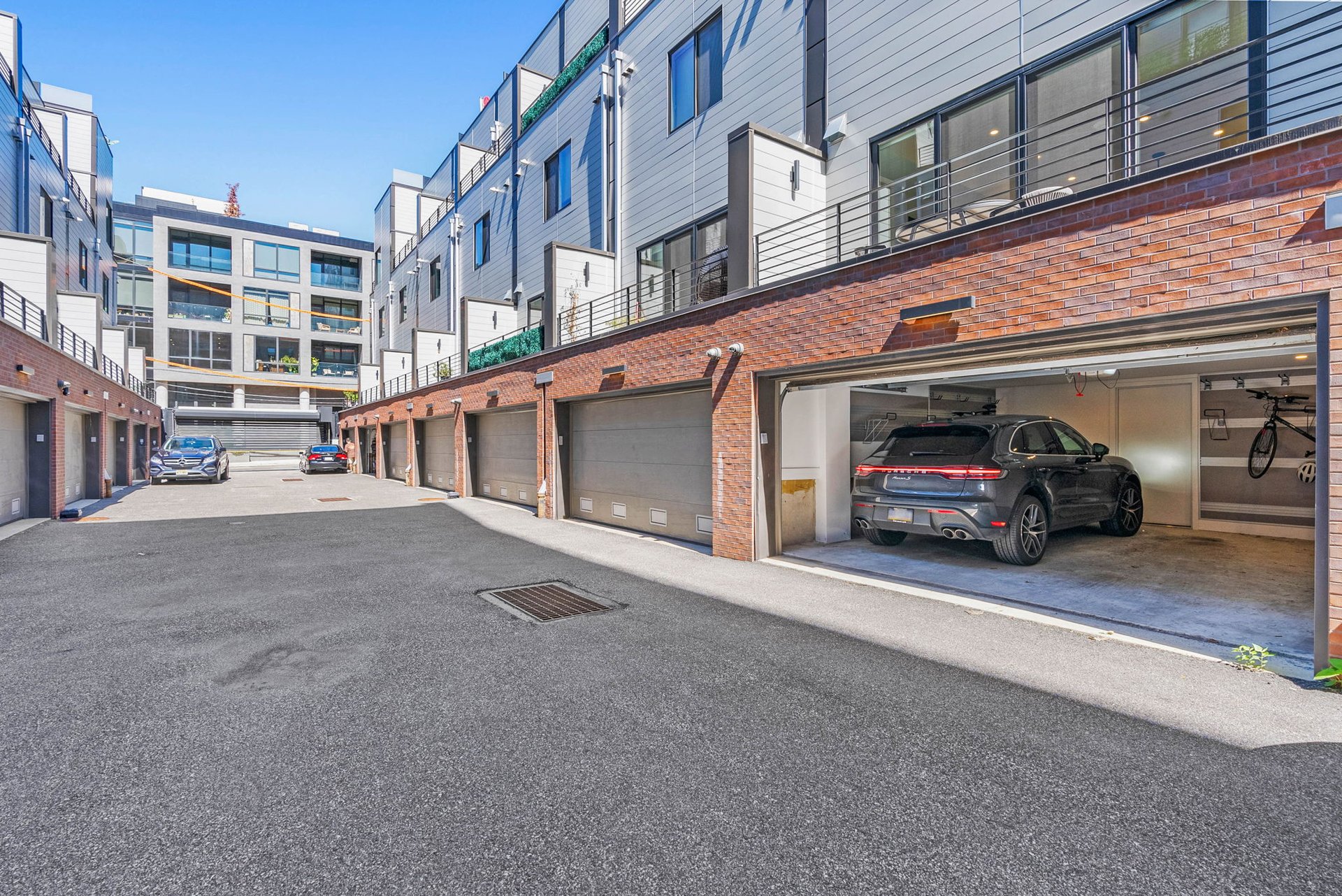 114 N Croskey St, Philadelphia, PA 19103