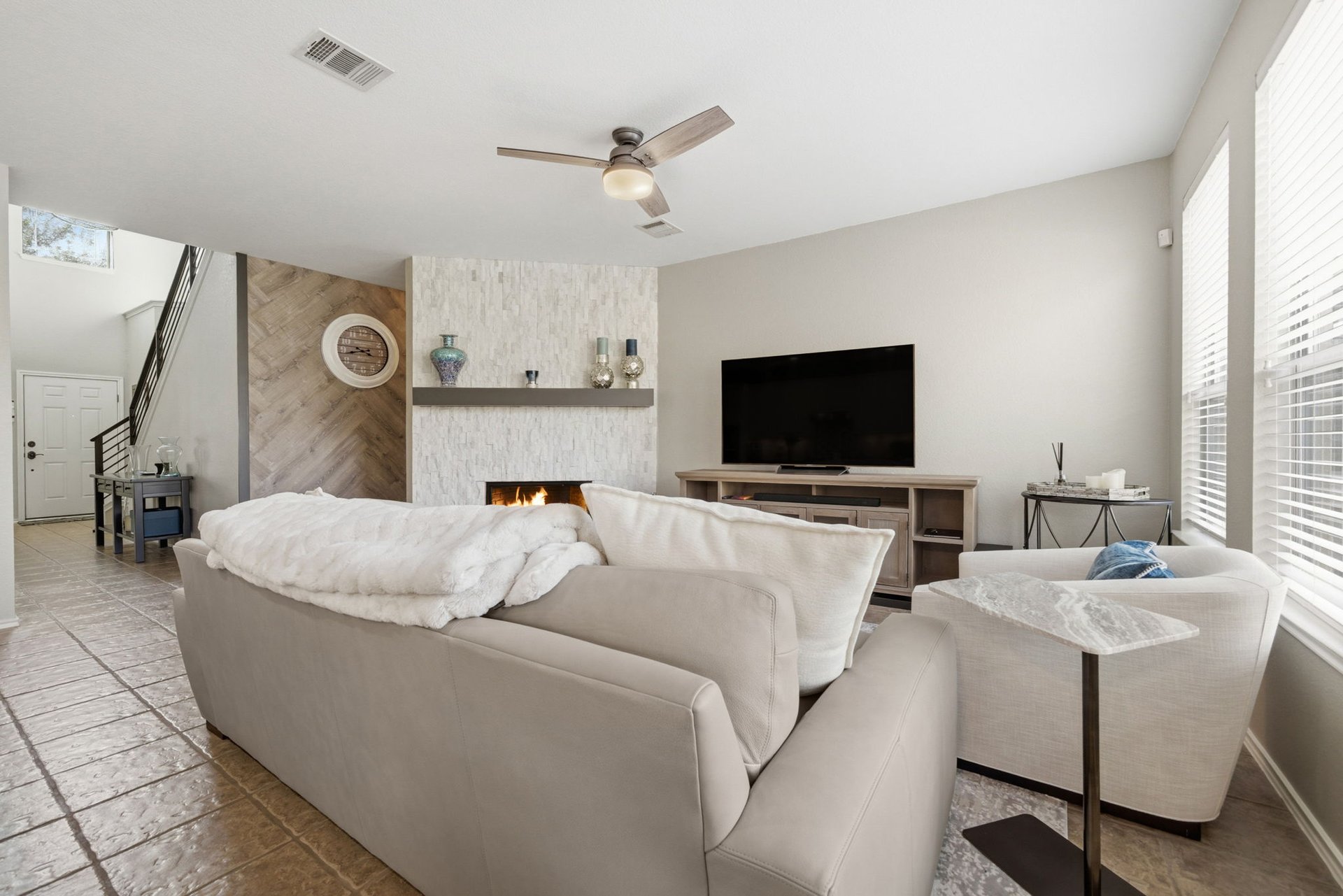 Elegantly Updated Lakeway Retreat w/ New Roof