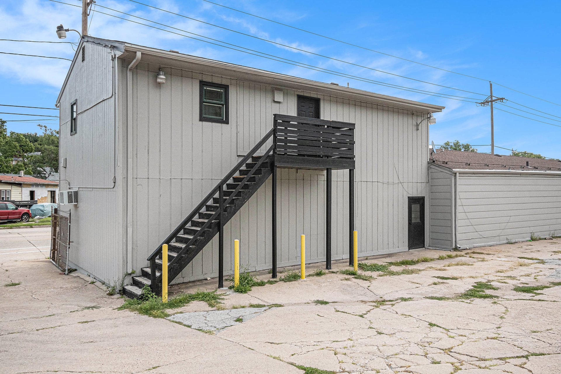 6500 Railroad Ave