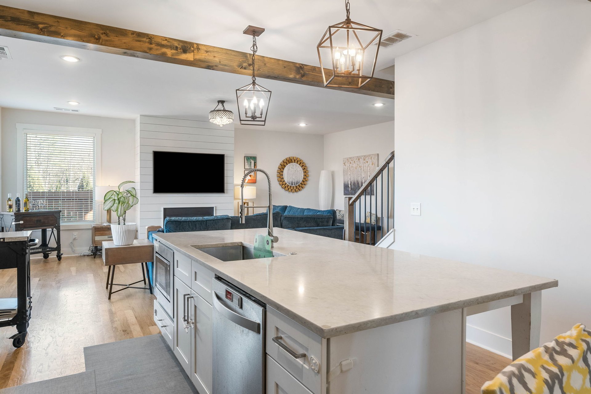 1736 Red Maple Ridge, Atlanta, GA 30316