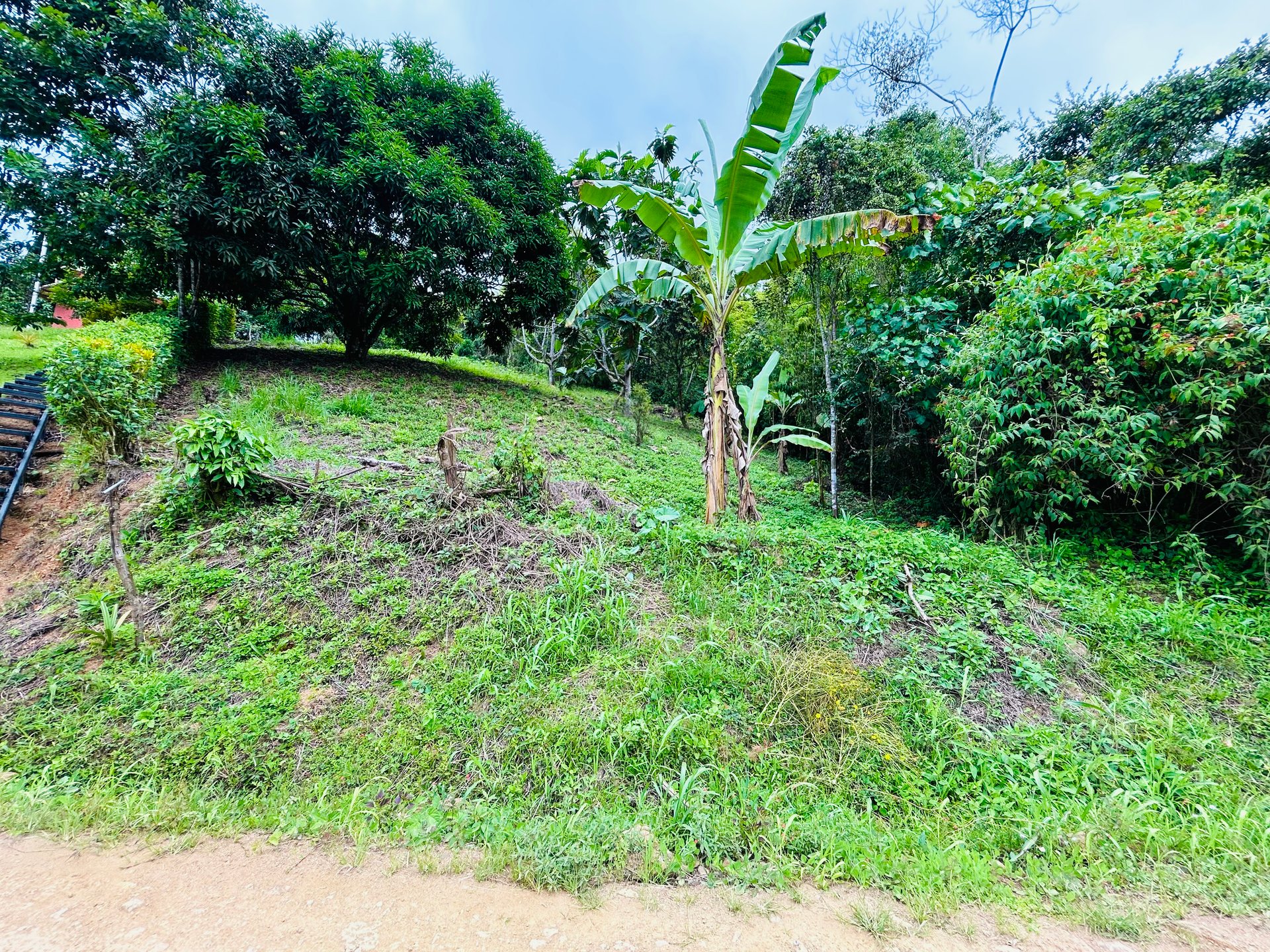Ocean & Mountain View Lot with Multiple Building Sites-20 Minutes from Uvita