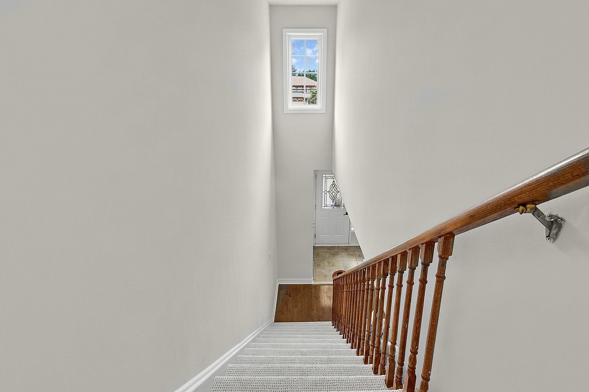 37 Rainbow Ct