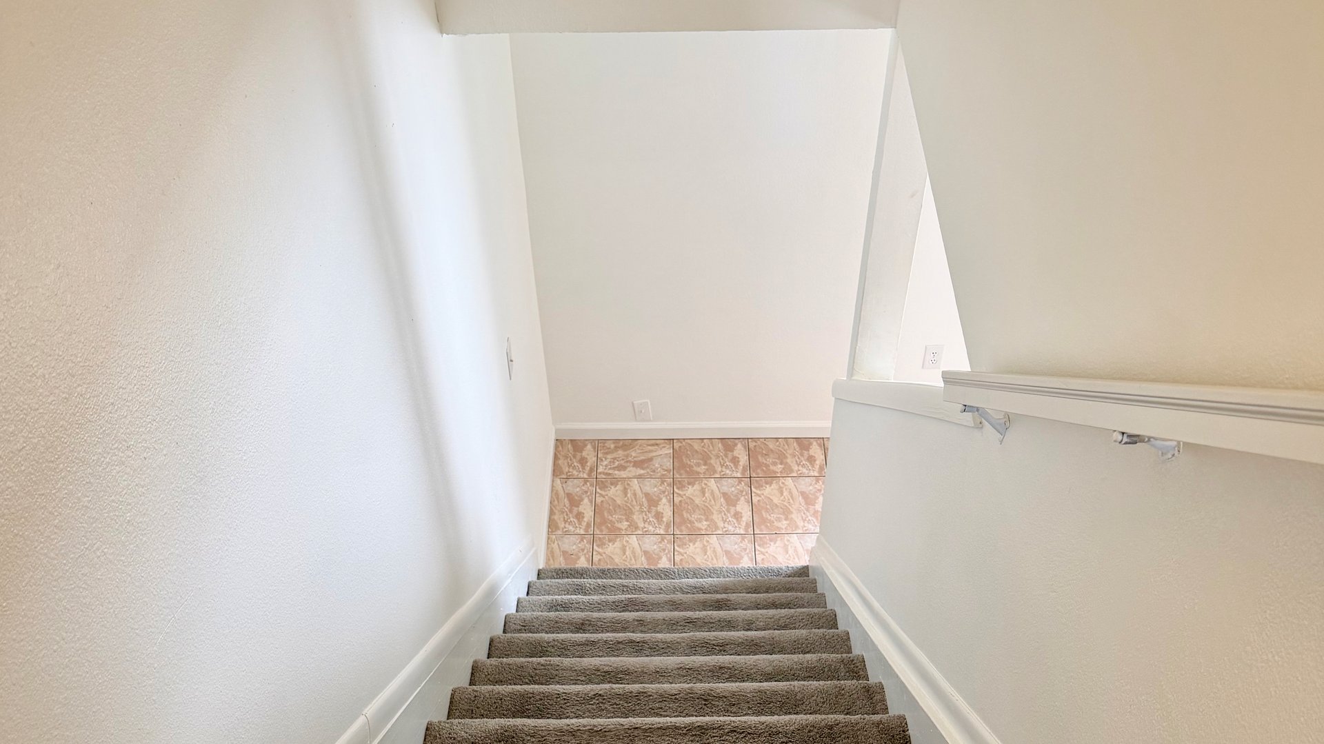 Lake Baldwin Area 2-Bedroom Townhouse for Lease