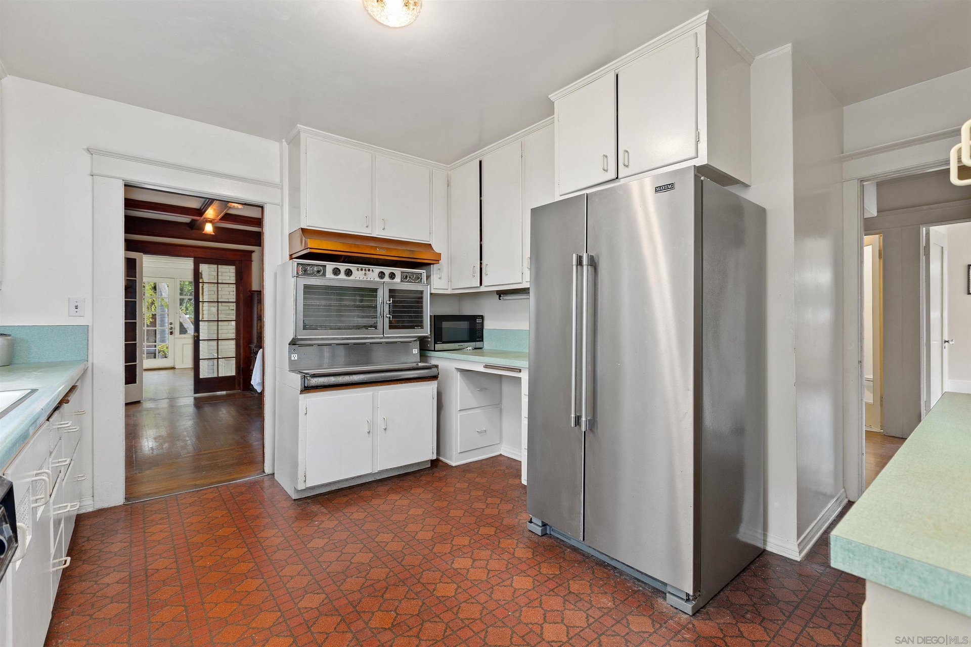 1884 Lyndon Rd San Diego, CA 