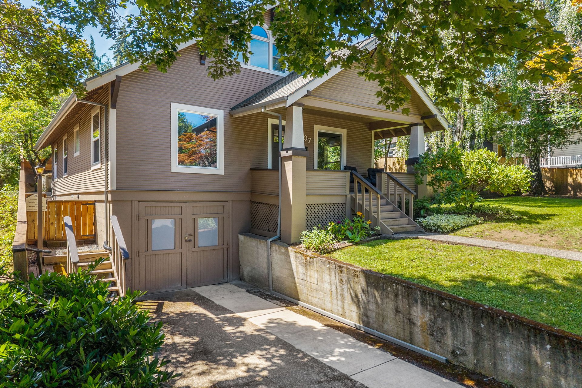 607 Cascade Ave