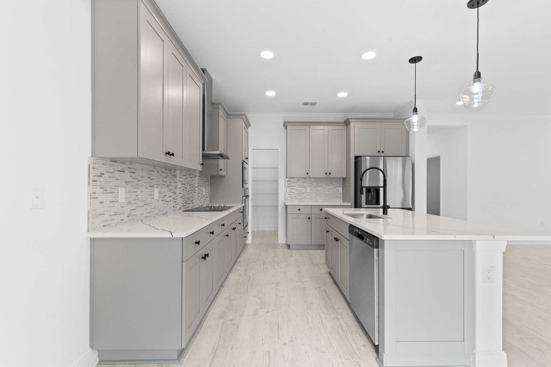 7421 Notched Pine Bend