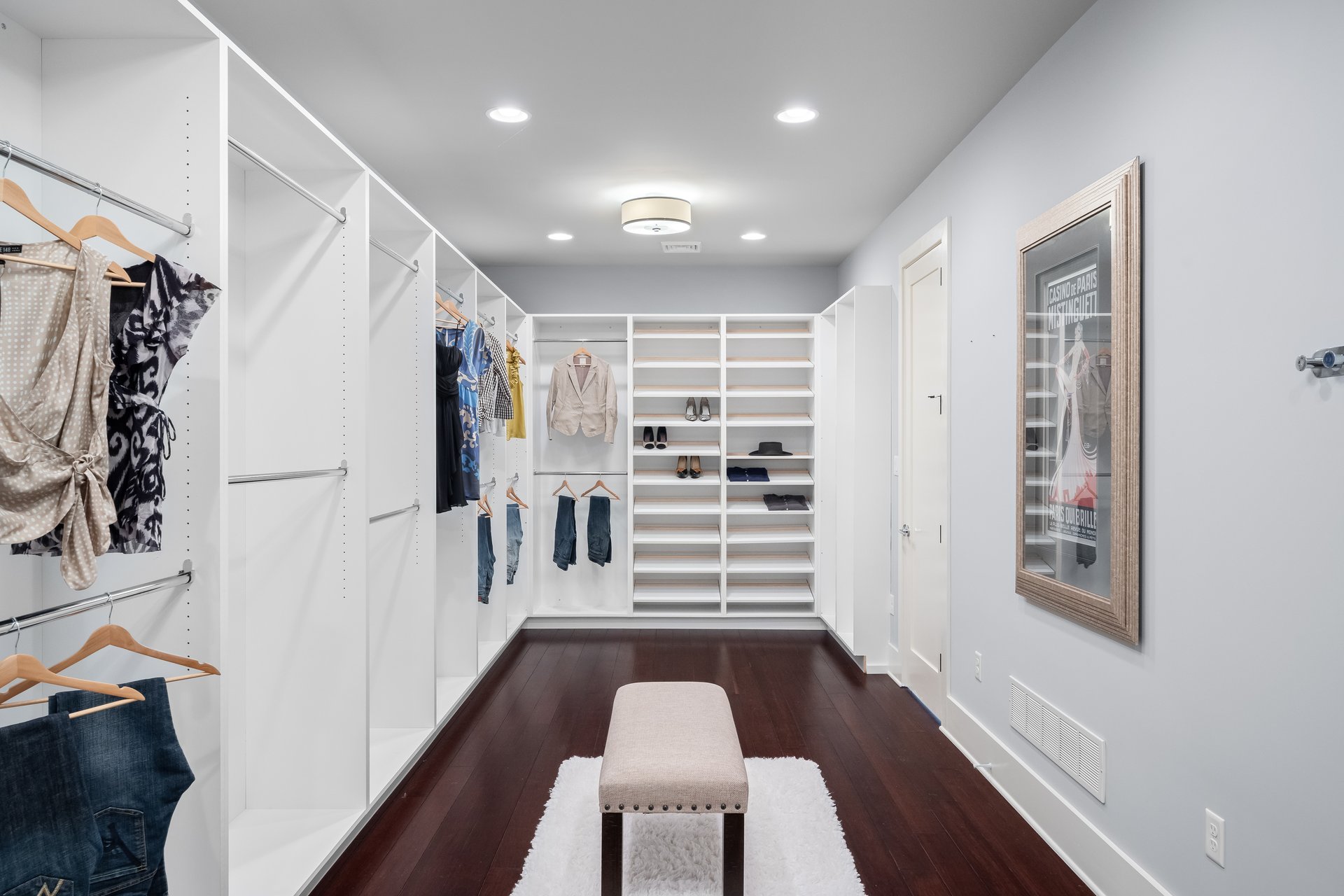 2687 Avenue Du Vlg