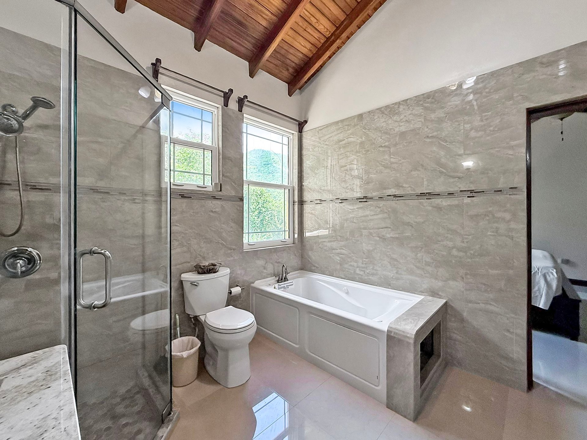 1069 Sea Cows Bay 3 Bedroom Apartment