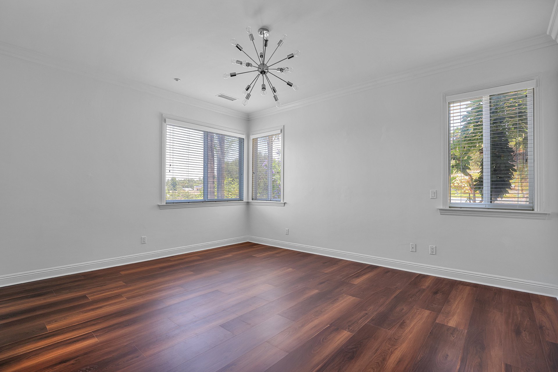 1303 Sycamore Heights
