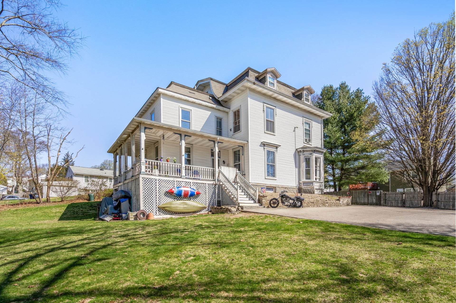 391 Elm St