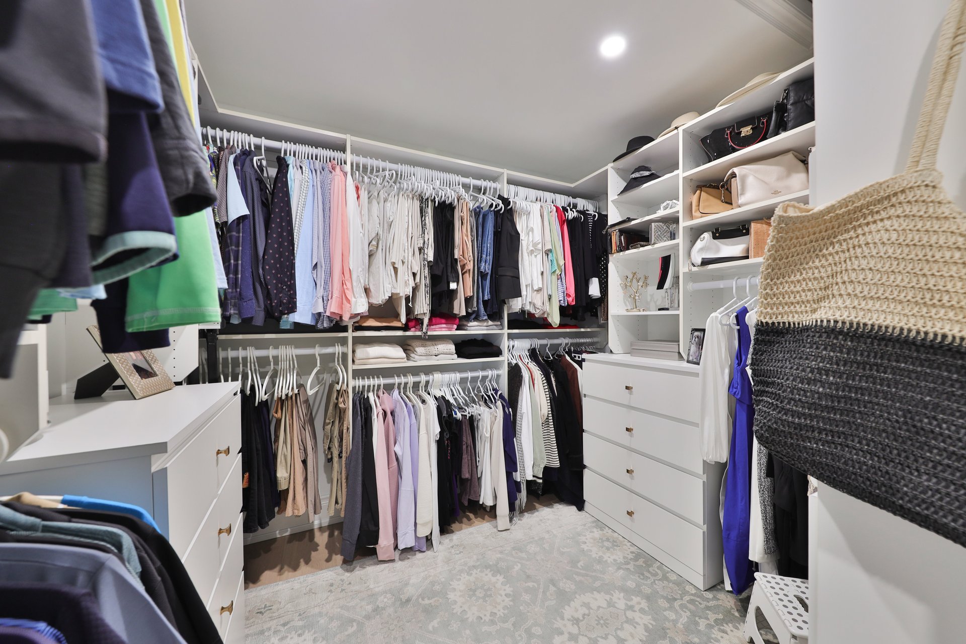 30-2400 Neyagawa Boulevard, Oakville
