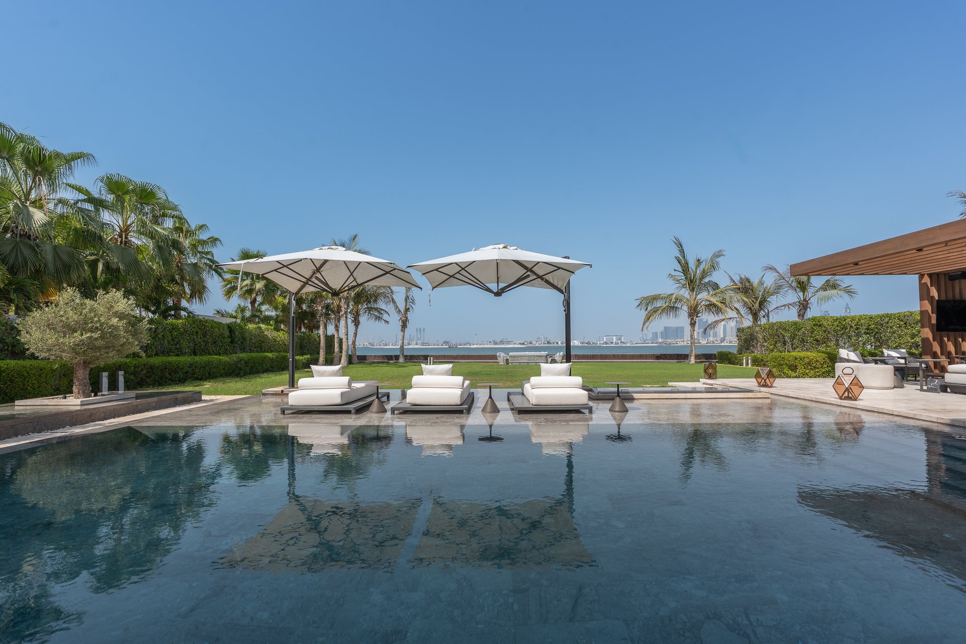 Jumeirah Bay Island Villa