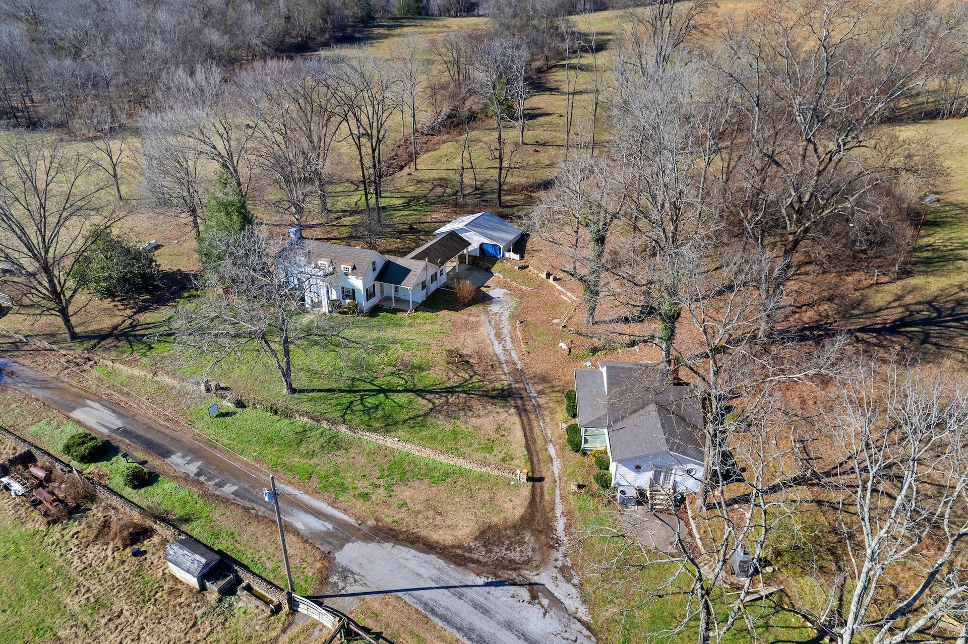 2405 Thompson Rd