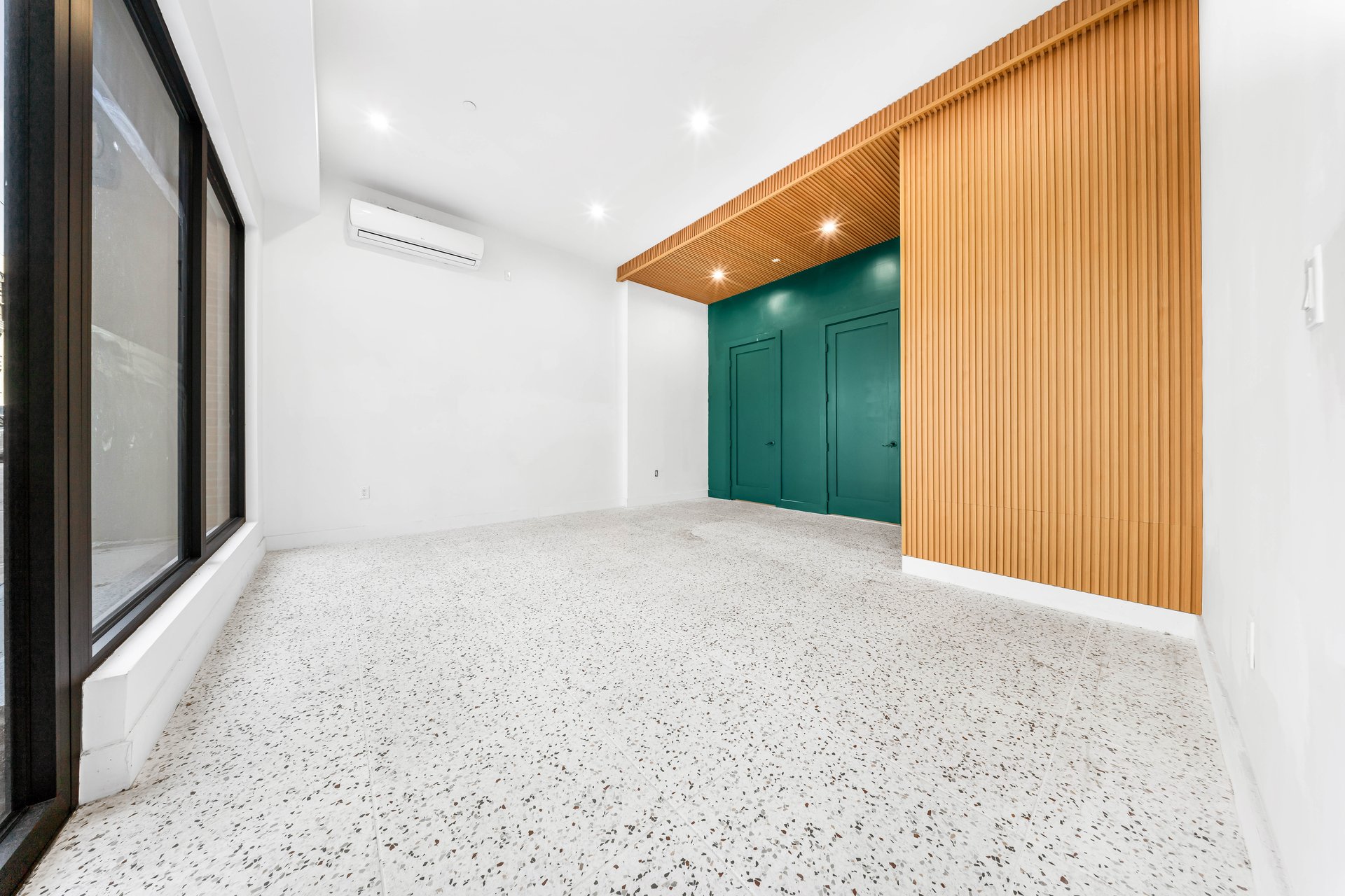 Sunswick Commercial condo 