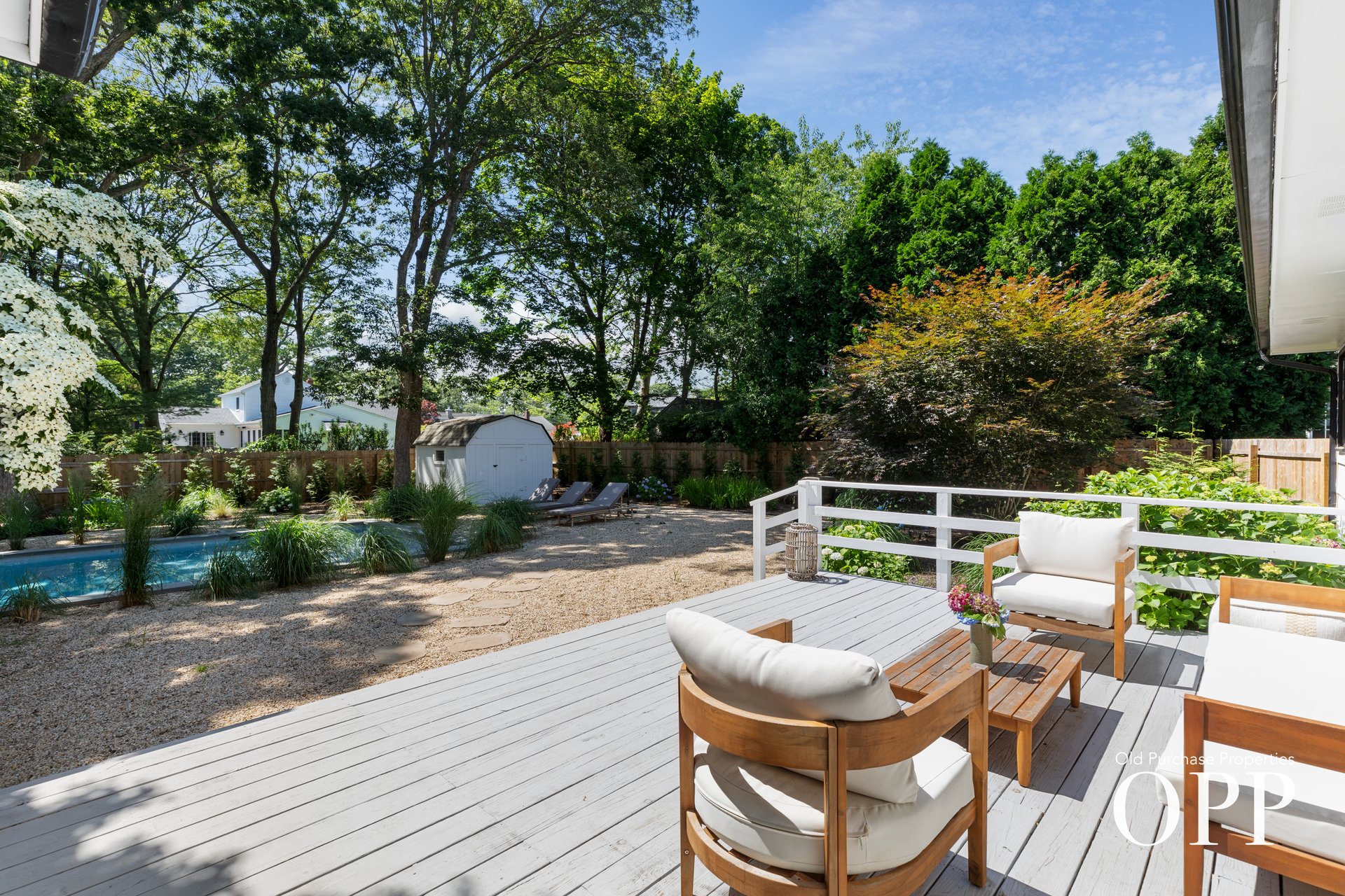 A BELLPORT VILLAGE RETREAT