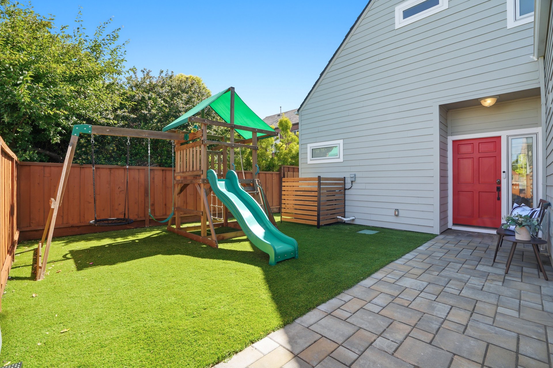 609 Waterbury Lane