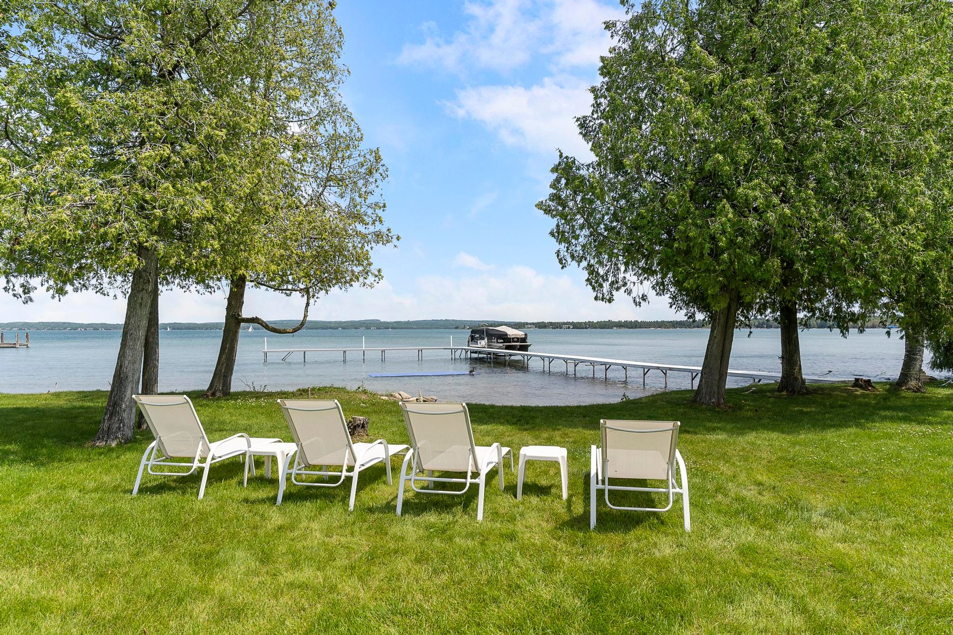 M-66 N, Lake Charlevoix