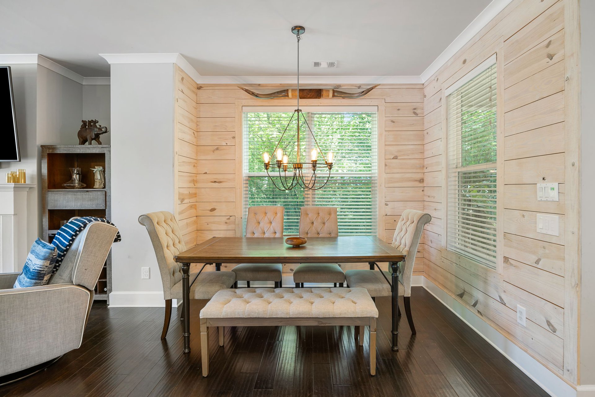 2136 Oak Knob Drive, Decatur, Georgia 30032