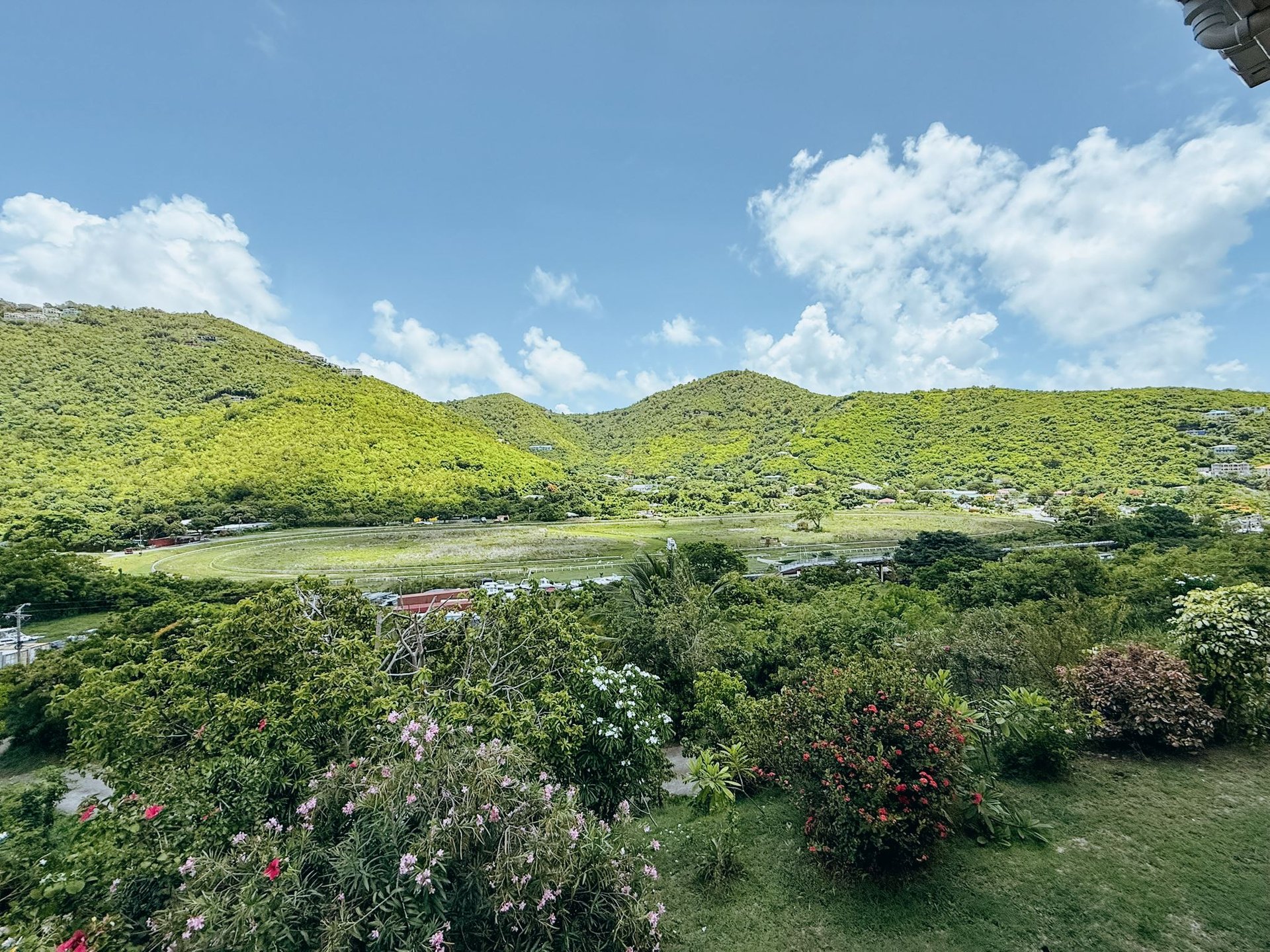 1069 Sea Cows Bay 3 Bedroom Apartment