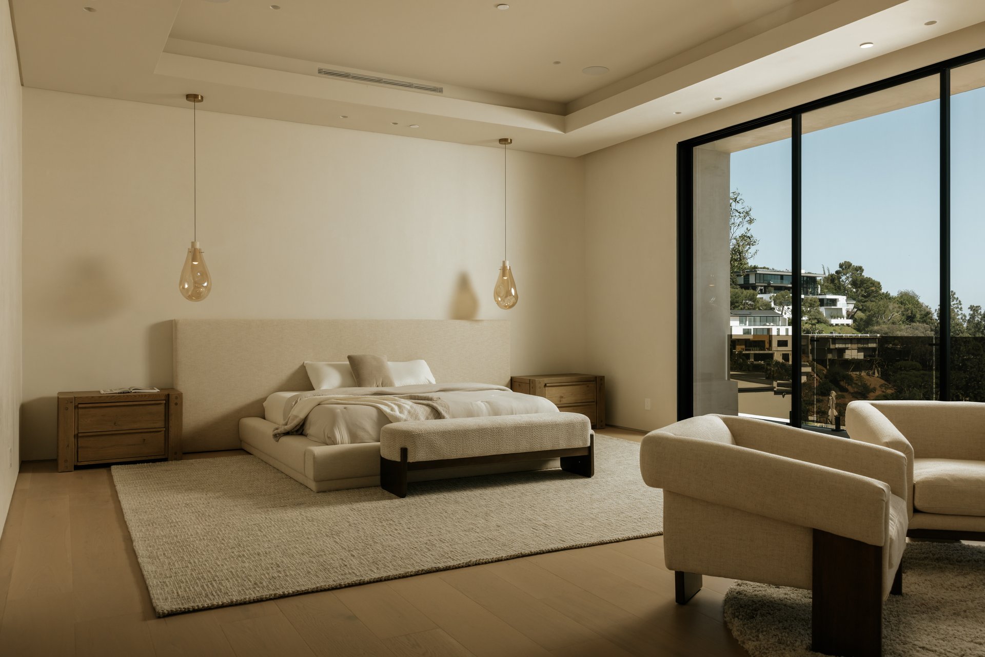 9262 Thrush Way, Hollywood Hills