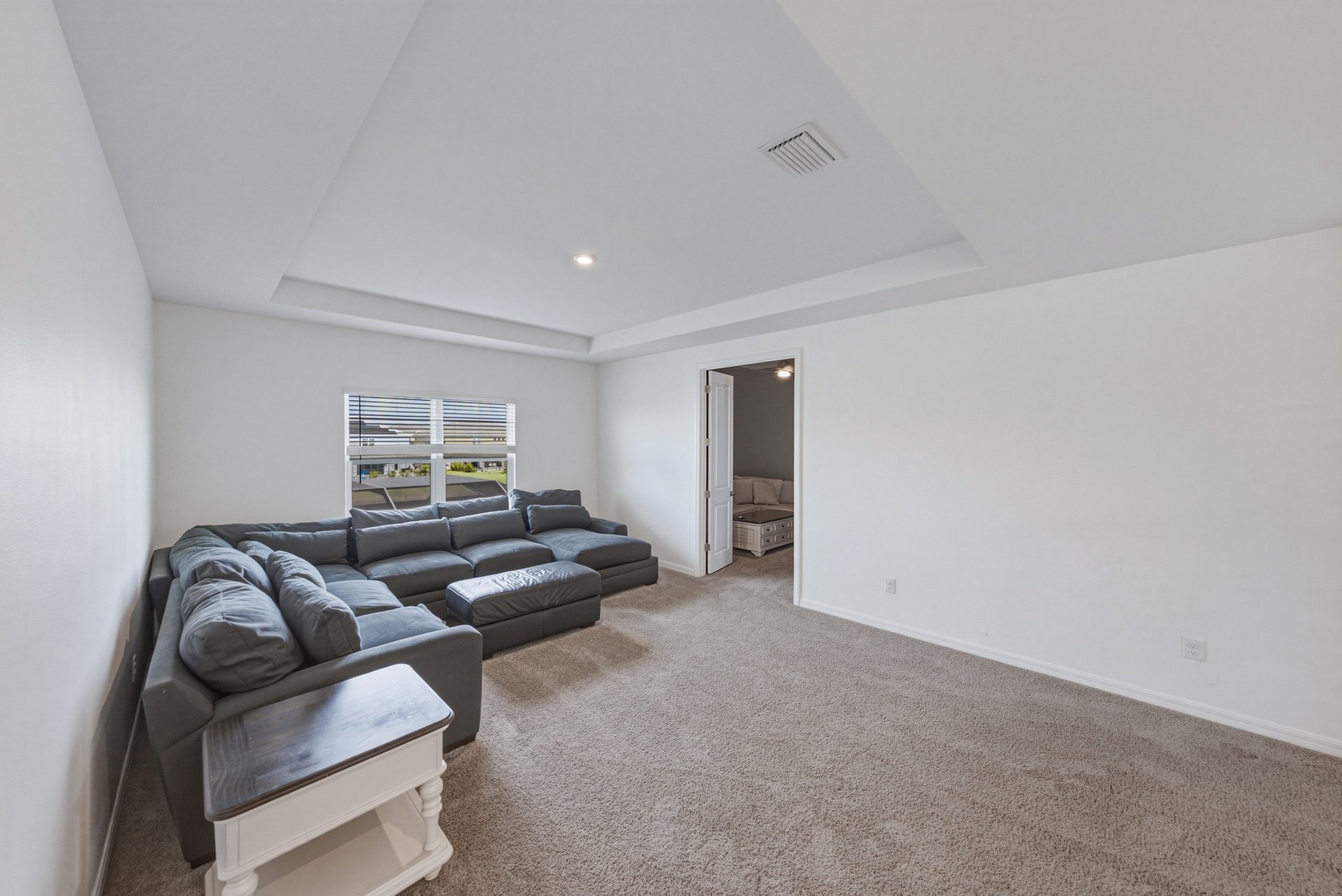 6978 BRADBURY CIR
