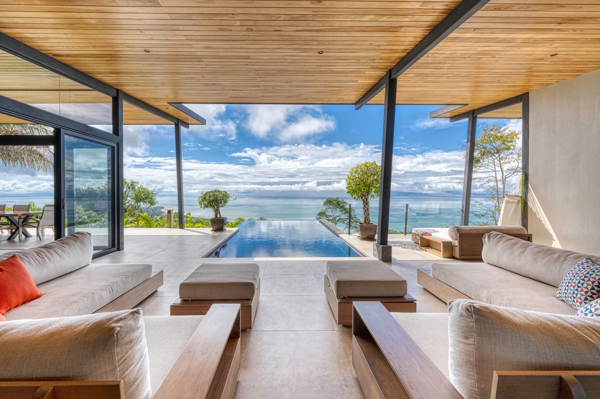 Hermosa Retreat Villa in the Heart of Costa Rica