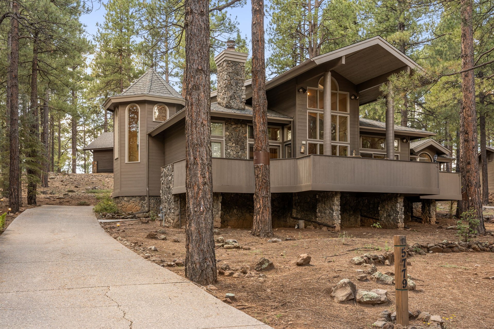 5779 GRIFFITHS Spring