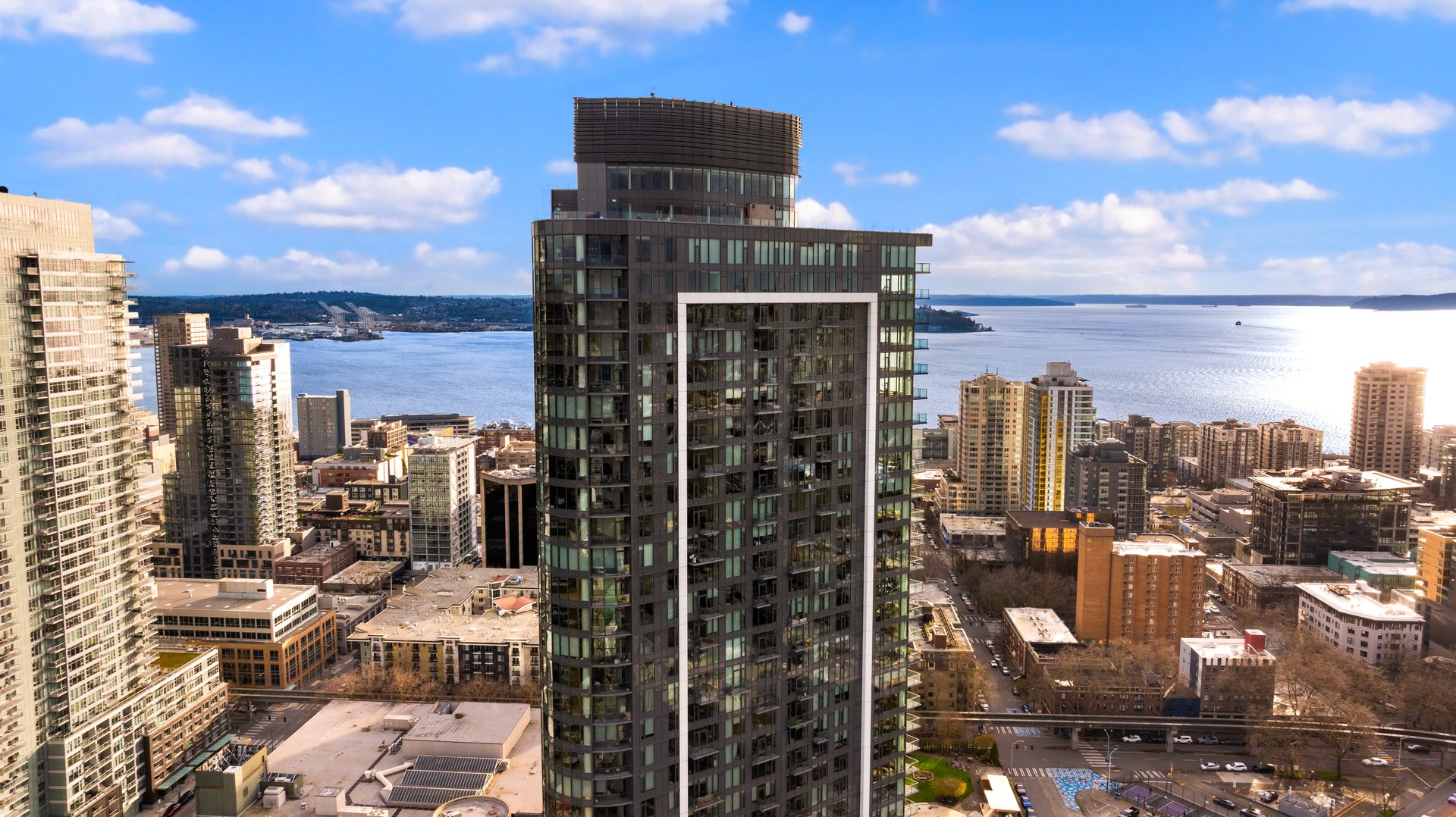 2510 6th Ave Unit 3105