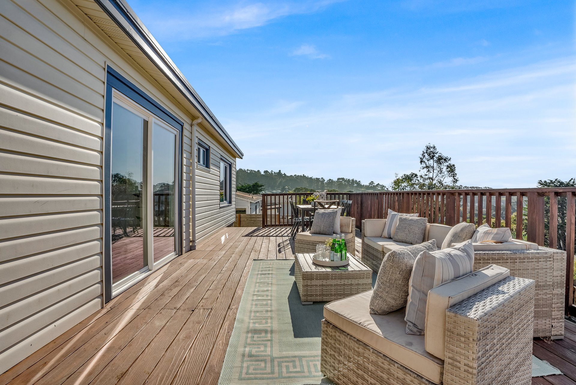 552 Miller Avenue, Pacifica 