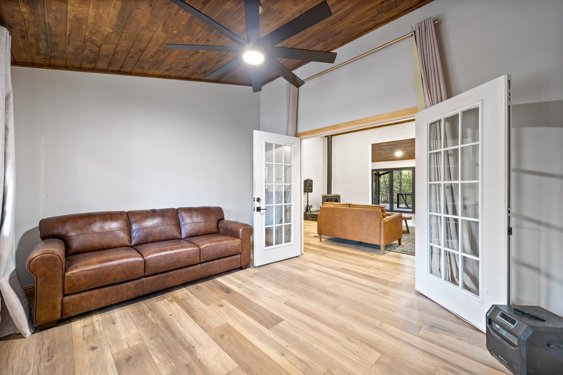 257 LONG Lane