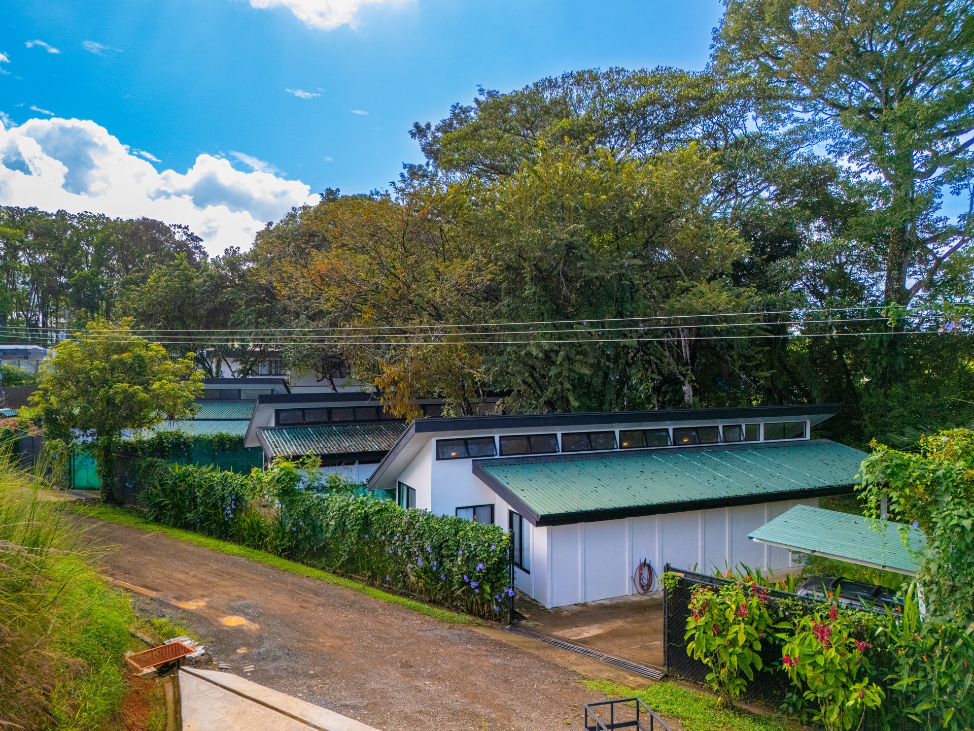 Turnkey Property with 3 Income-Generating Homes in an Exceptional Uvita Location