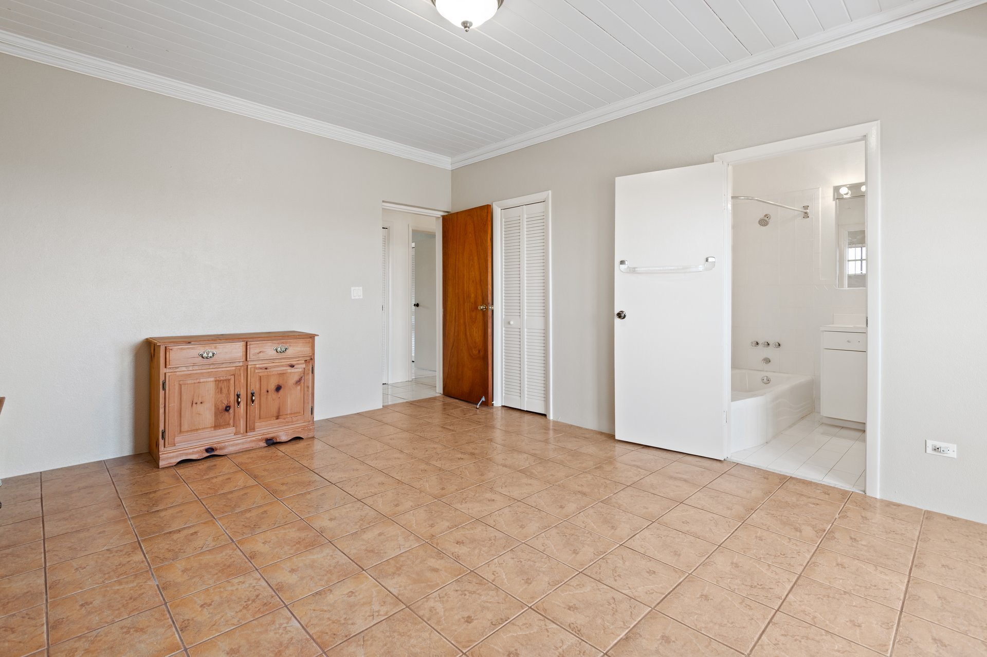 28 Oak Hill Road