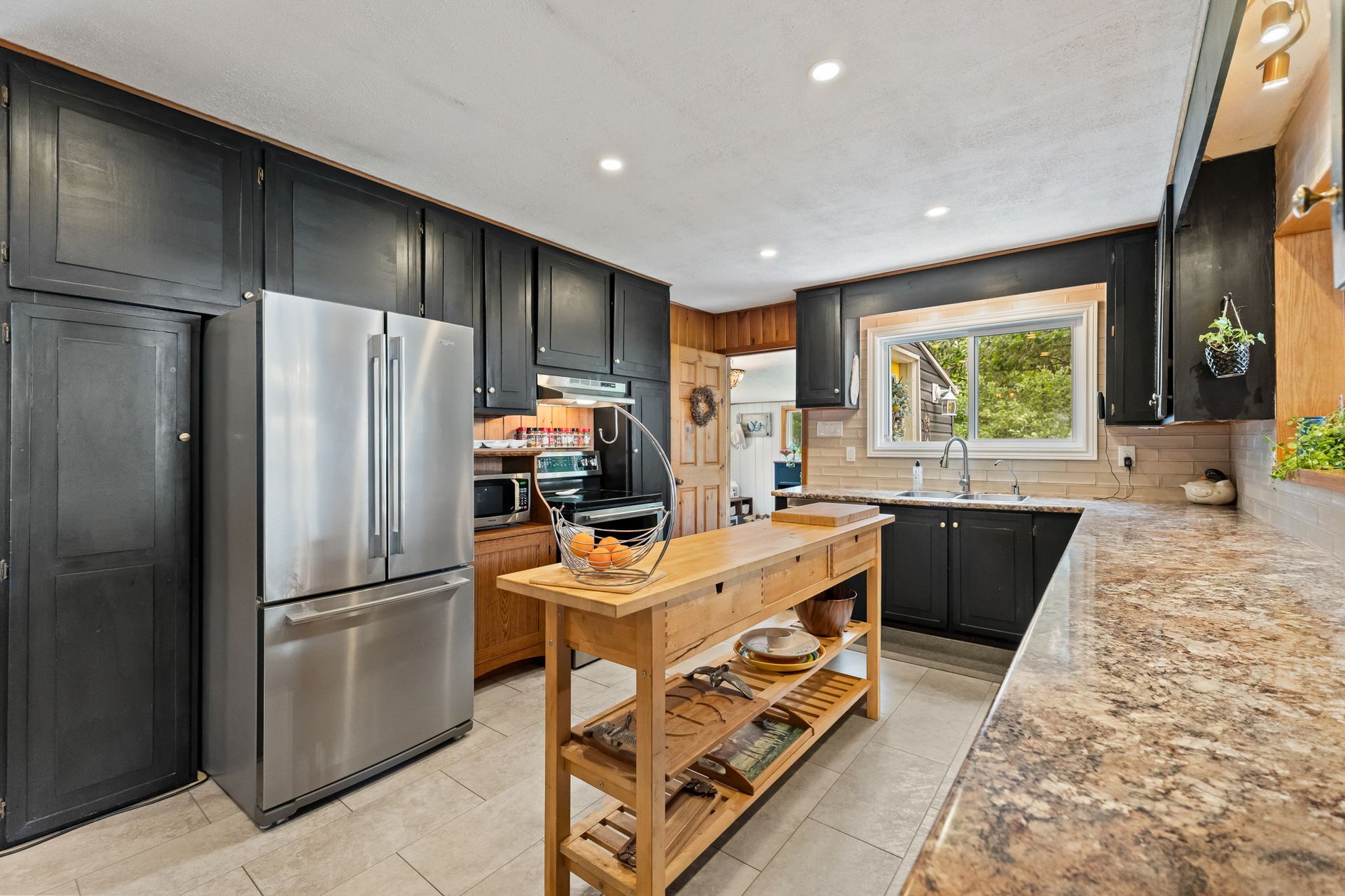 27 Young Street, Kawartha Lakes