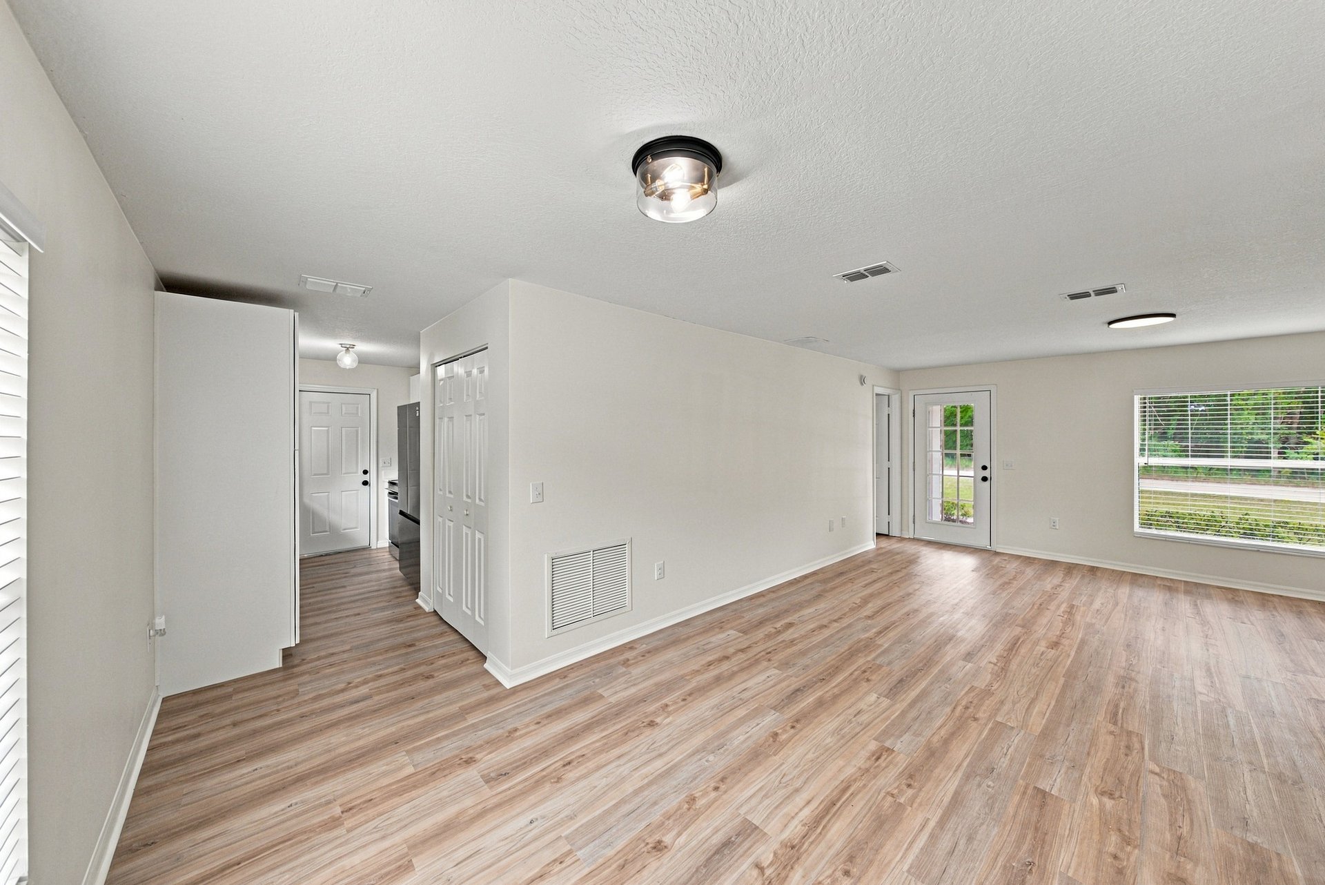 760 NW 52ND AVE