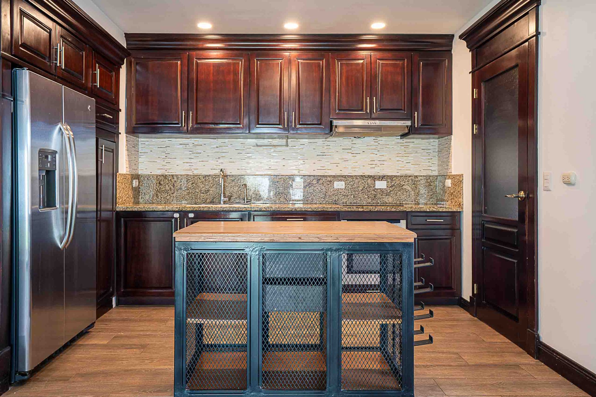 El Sandal #9 | 3 Bedroom Townhome, 10 Mins to the Beach - Seller Financing Available!
