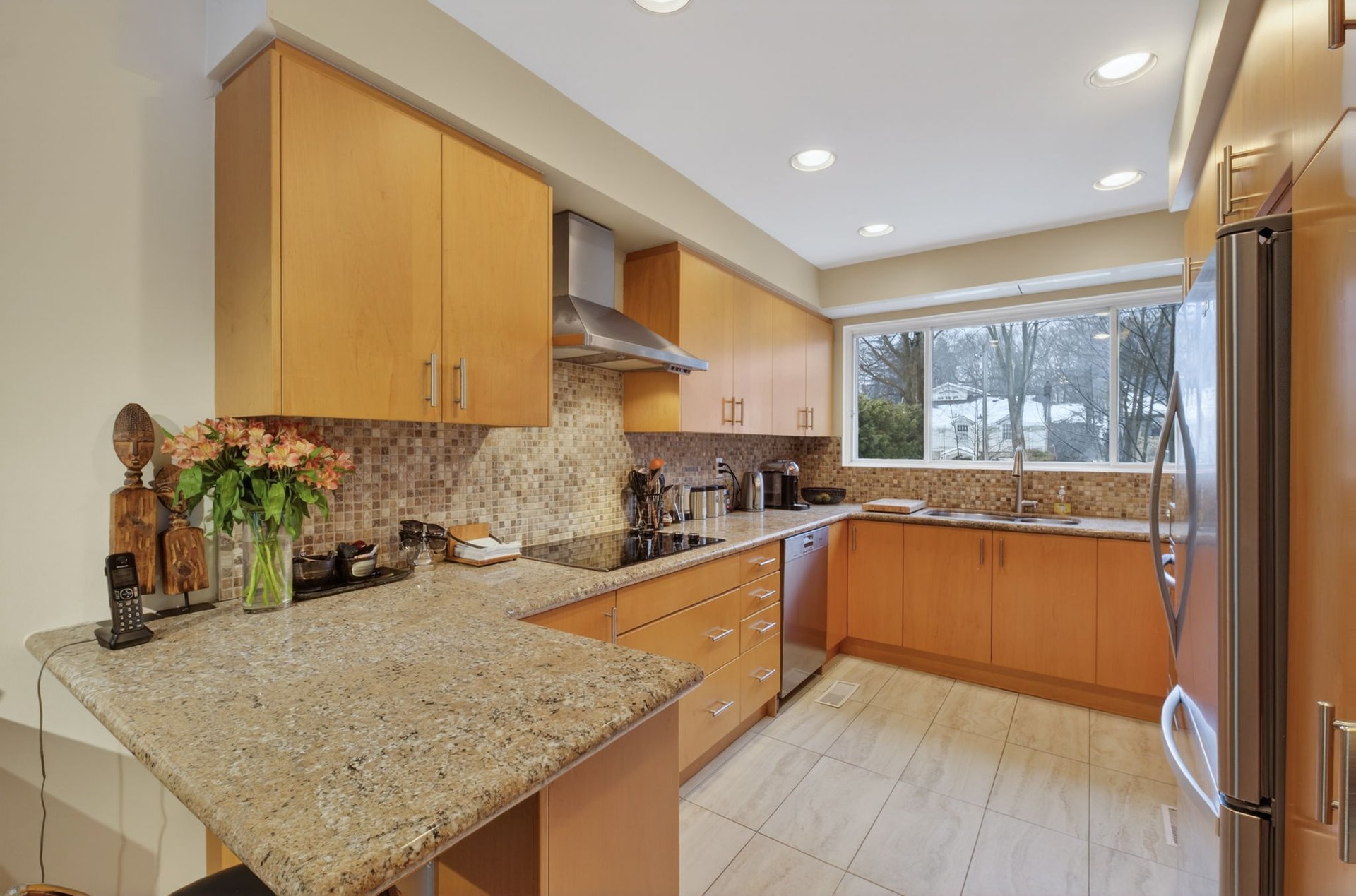 SOLD: Luxurious Country Living In The City