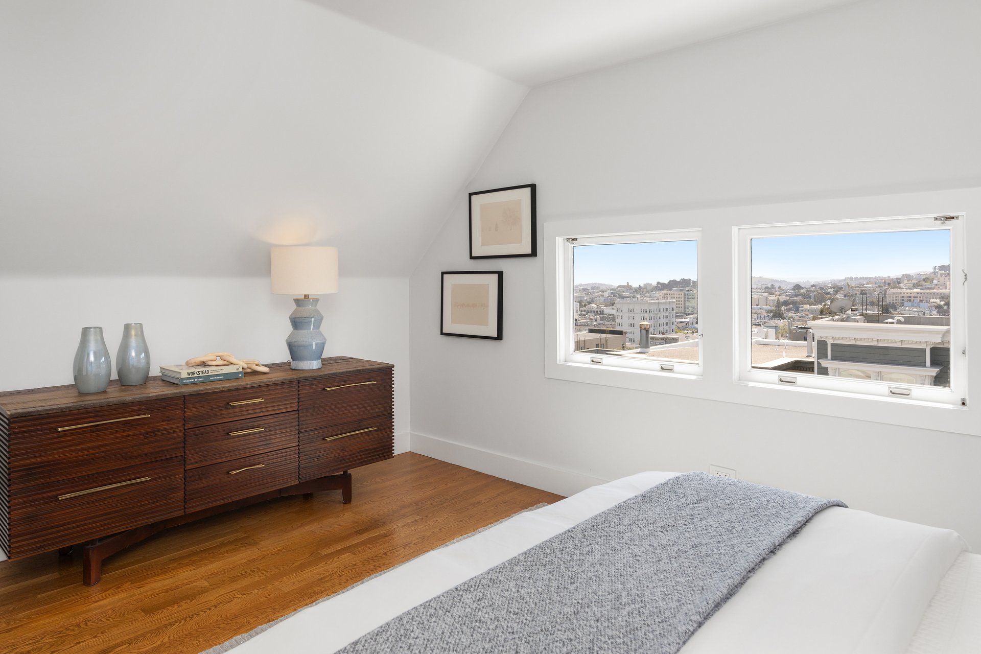 Pacific Heights Edwardian on a Prime Flat Block