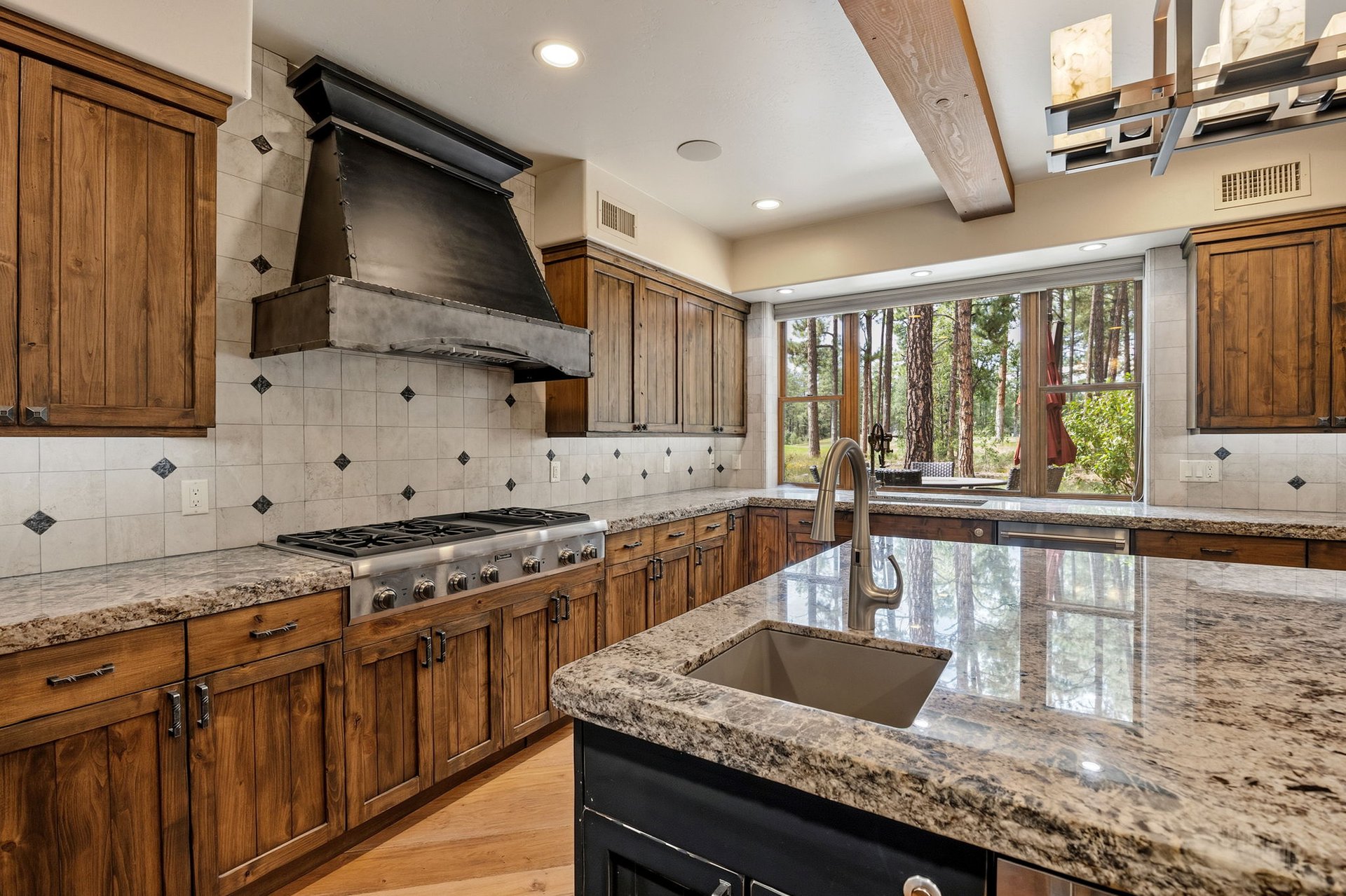 4219 Griffiths Spring