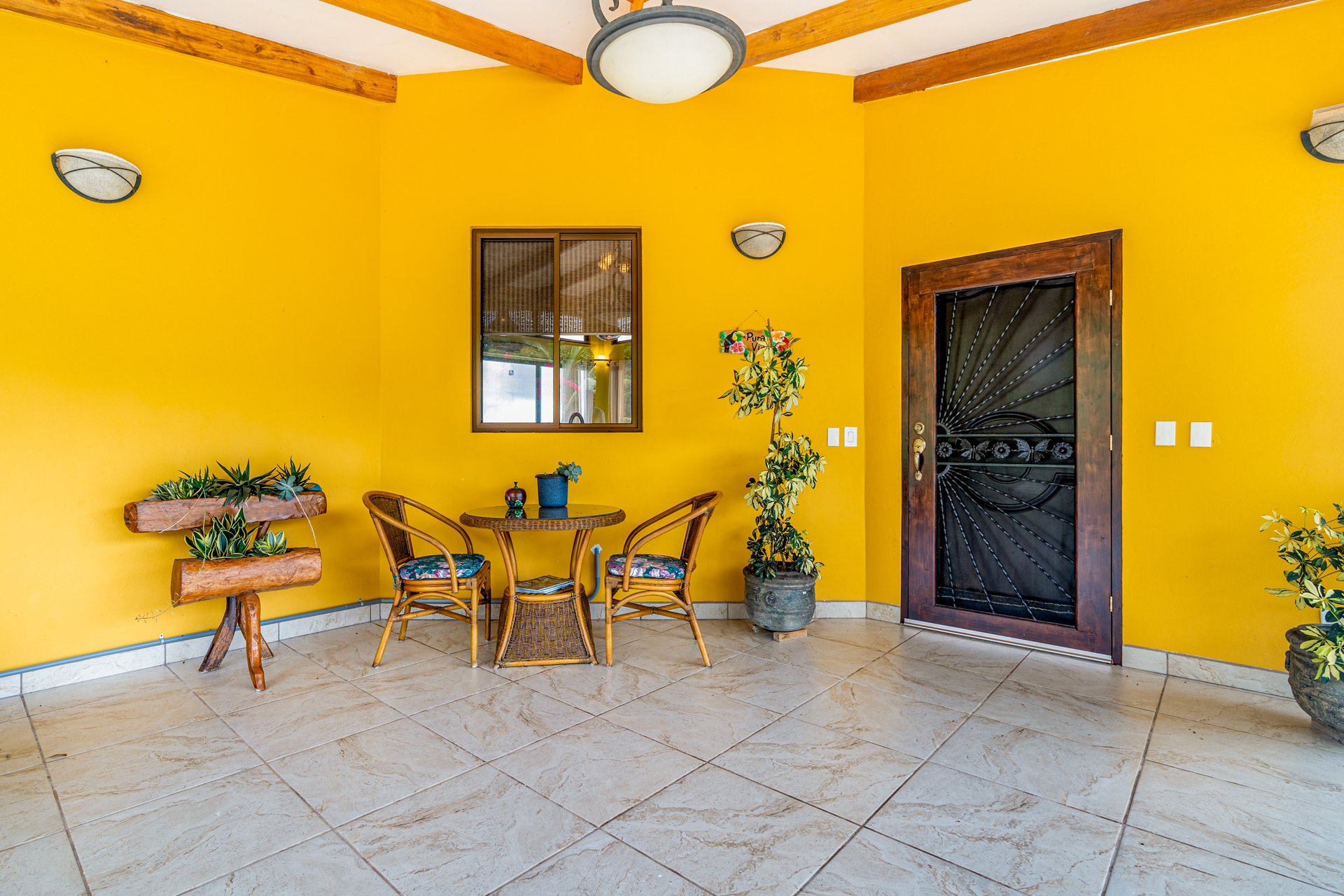 Luxury 4-Bed Villa with Ocean Views & Infinity Pool in Ojochal