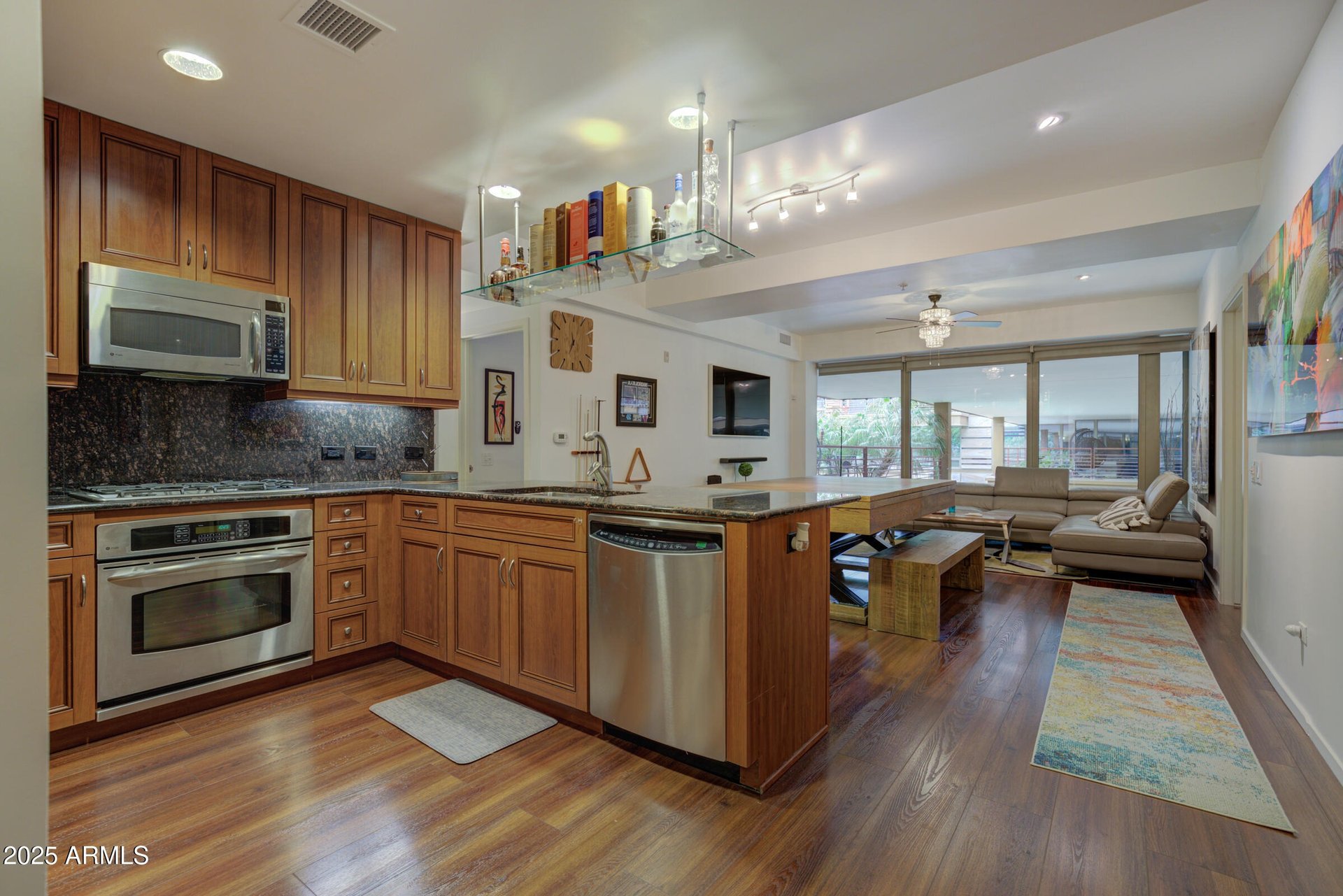 7147 E Rancho Vista Dr, #4007