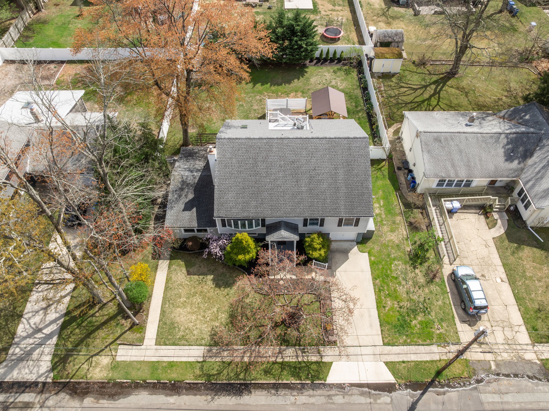 612 Stratford Ave