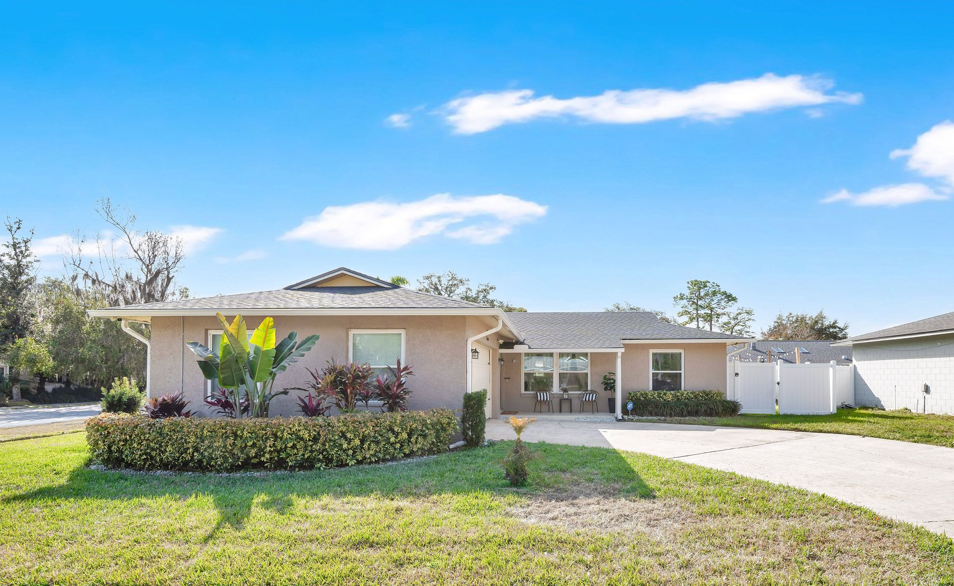 400 Shady Banks Rd Altamonte Springs, FL 32714