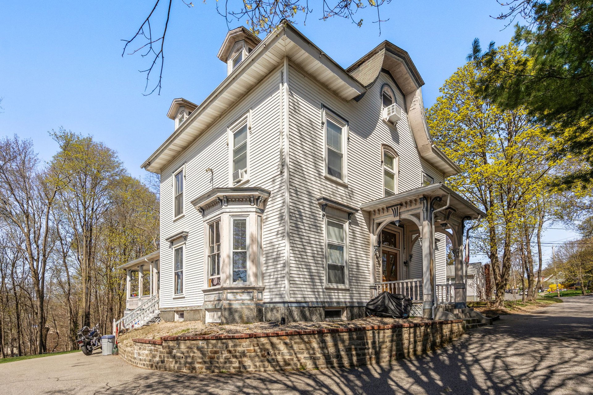 391 Elm St