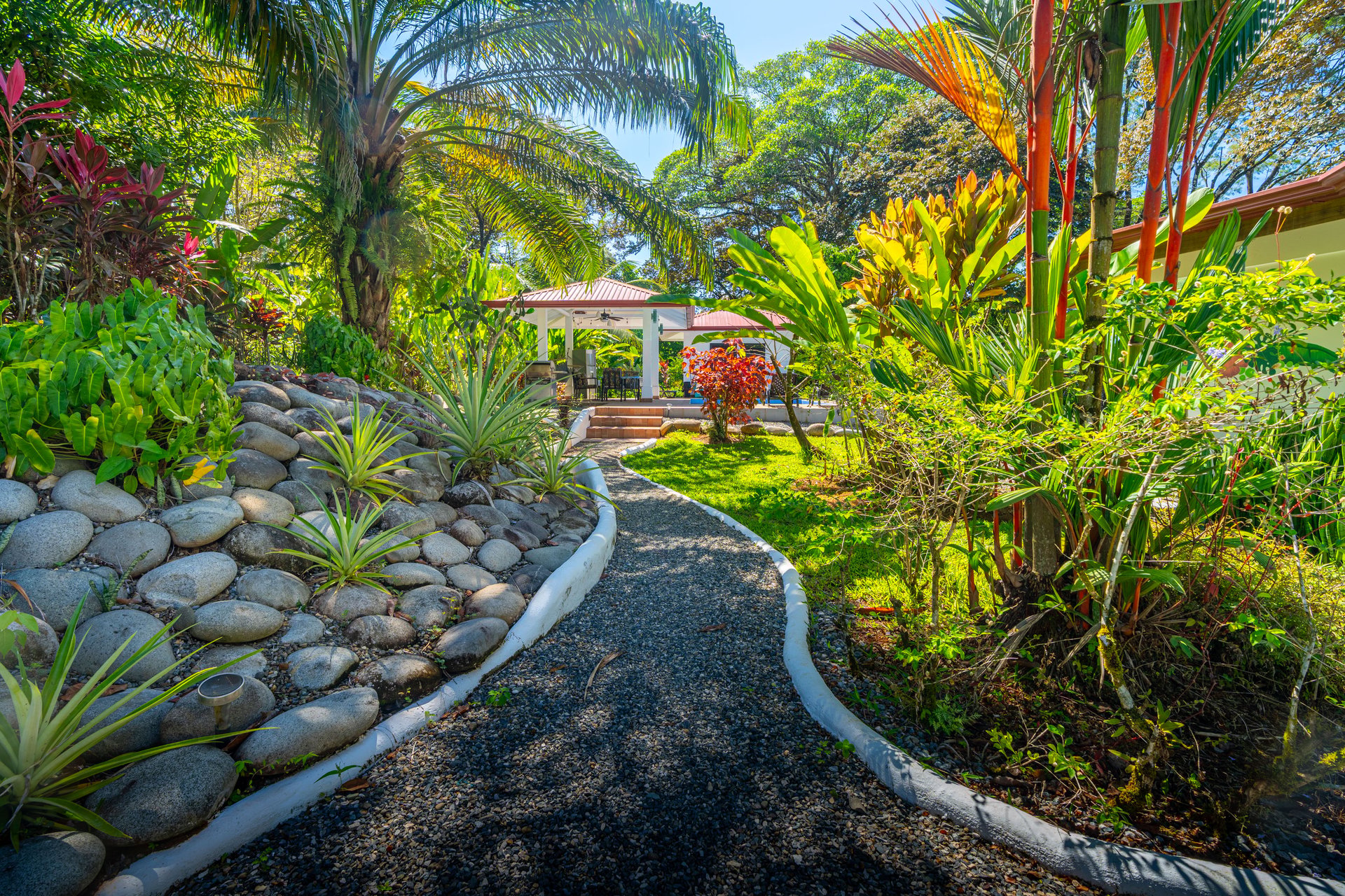 Villas Octagon – Prime Investment & Lifestyle Opportunity