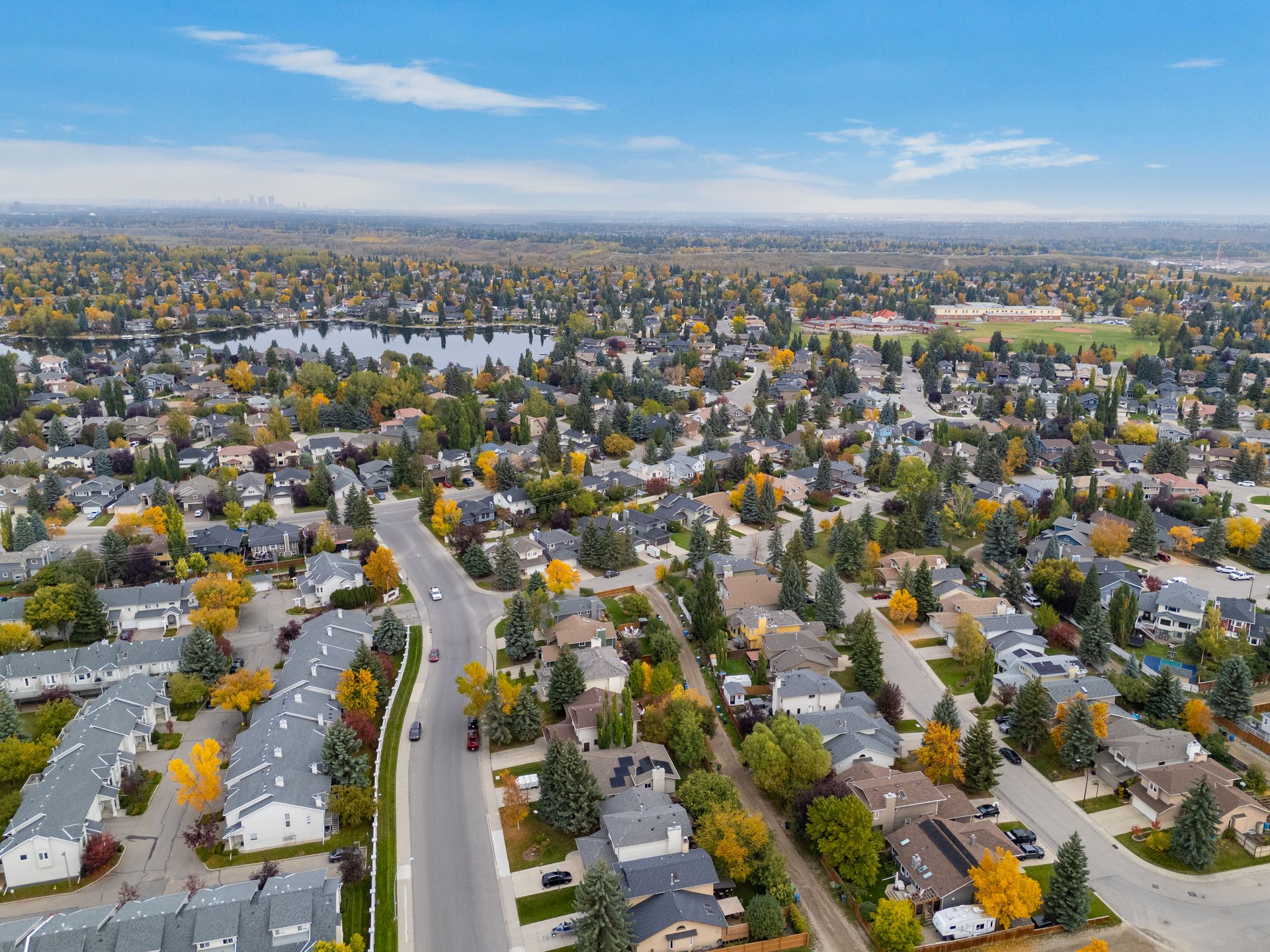 128 Sunvista Close SE