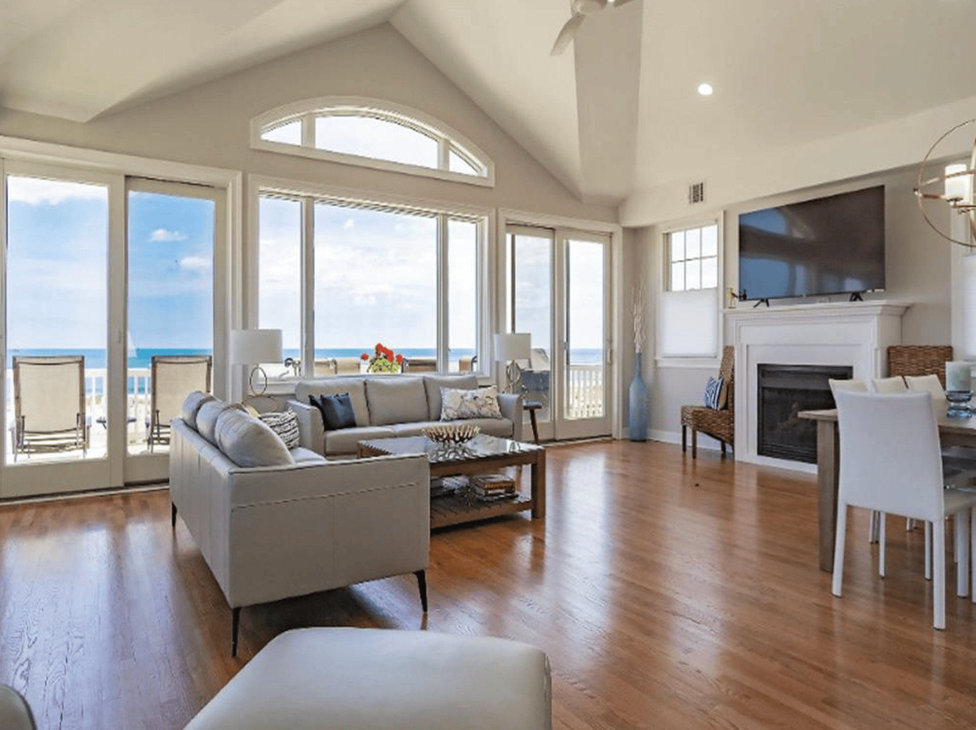12 E Gloucester Avenue, Harvey Cedars